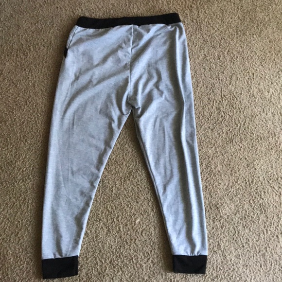 Joggers - Picture 3 of 4